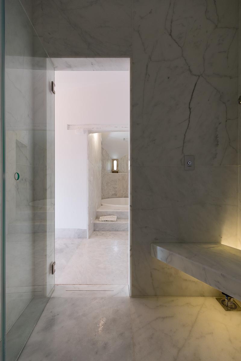 Spa shower access